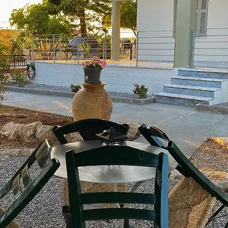 εξοχικό Elia Lakonias *